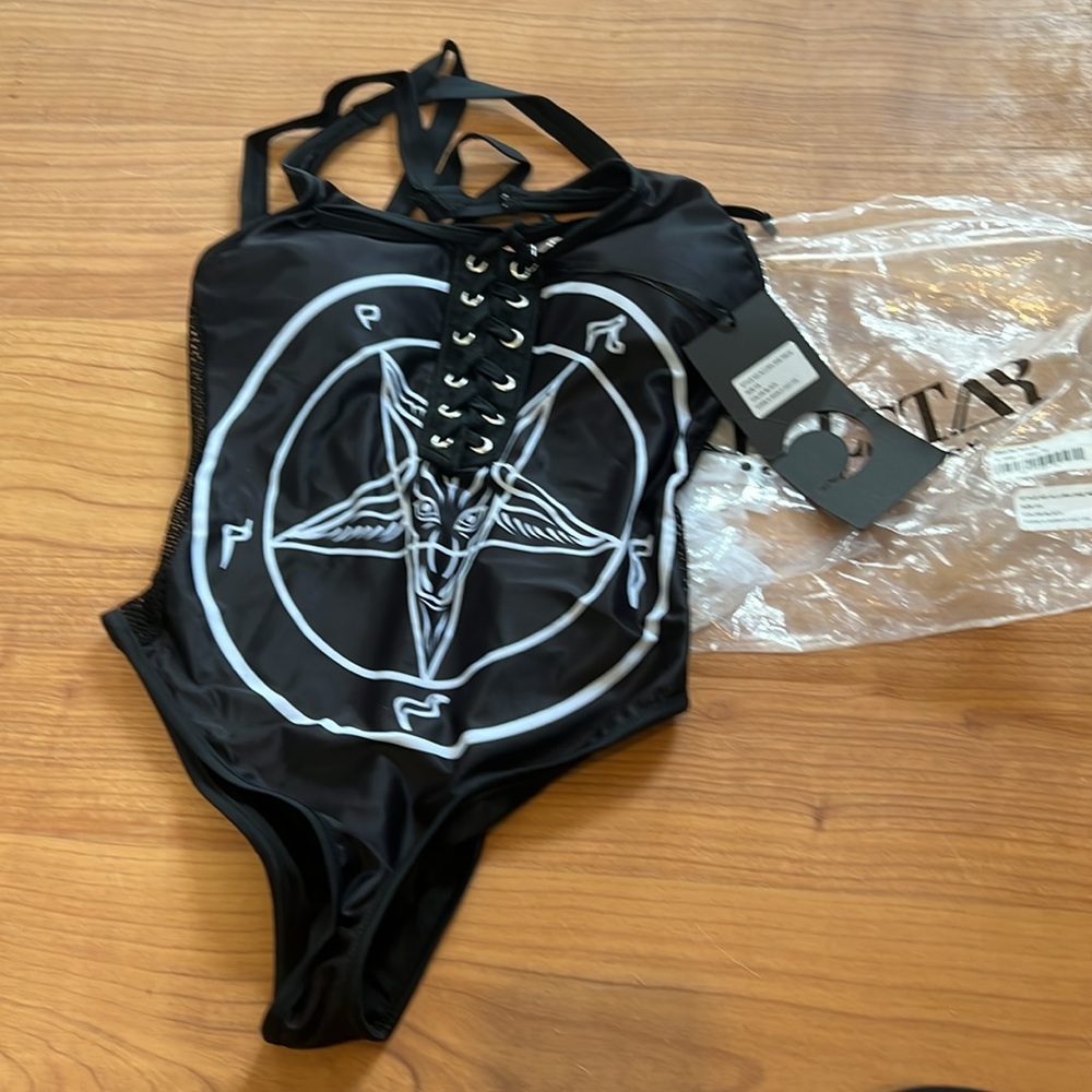 Killstar Allura Bathing XS Suit nwt Pentagram swim suit